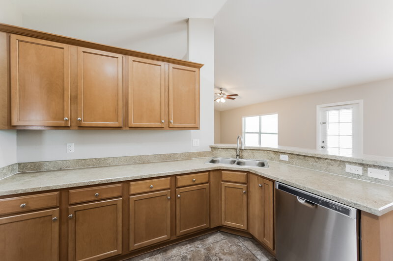 2,660/Mo, 3523 E Gator Circle Cape Coral, FL 33909 Kitchen View 2