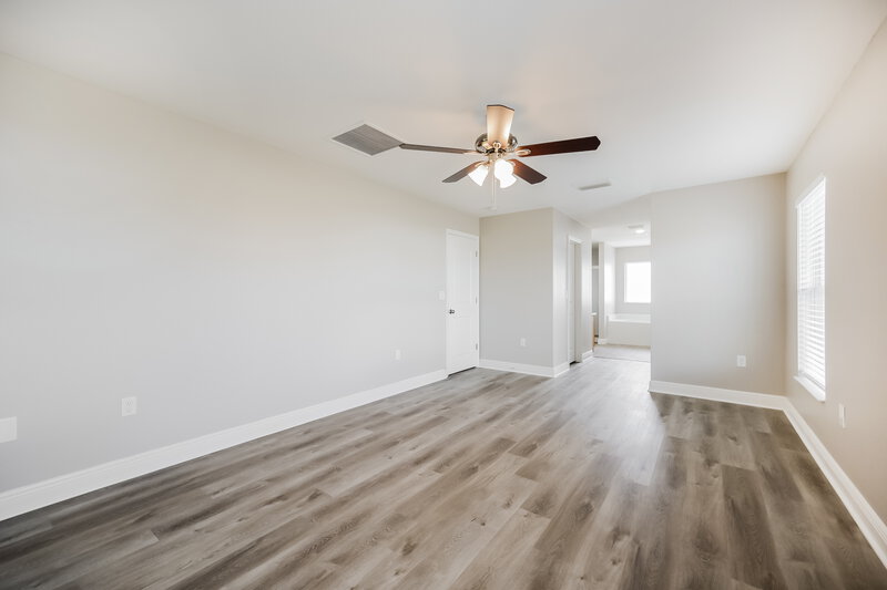 2,660/Mo, 3523 E Gator Circle Cape Coral, FL 33909 Main Bedroom View