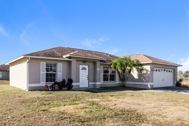 1,480/Mo, 1216 Belgrave St Fort Myers, FL 33913 Front View