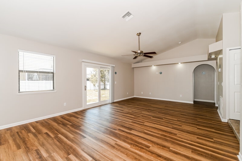 1,635/Mo, 147 SW 29th St Cape Coral, FL 33914 Dining Room View