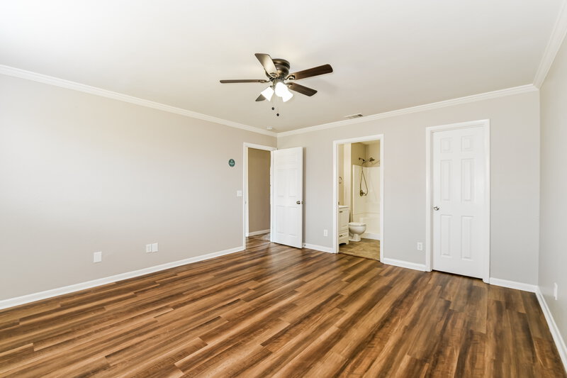 1,635/Mo, 147 SW 29th St Cape Coral, FL 33914 Main Bedroom View 2