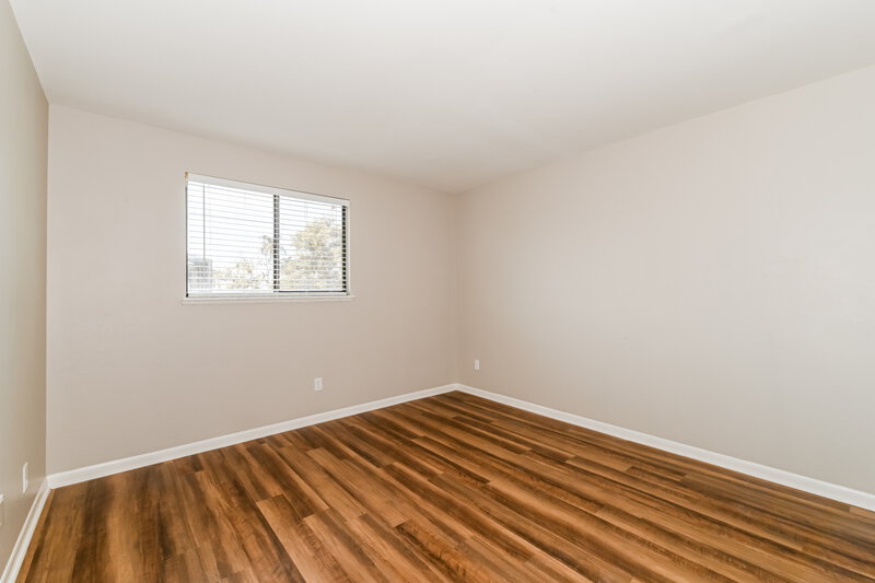 1,635/Mo, 147 SW 29th St Cape Coral, FL 33914 Bedroom View 2