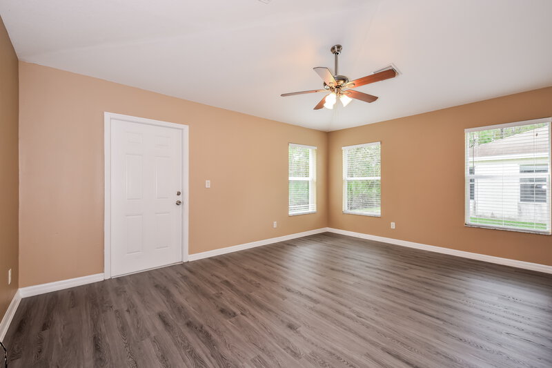 2,030/Mo, 12324 El Prado Dr Punta Gorda, FL 33955 Living Room View 2