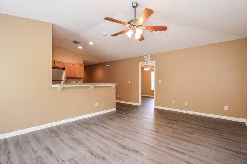 2,030/Mo, 12324 El Prado Dr Punta Gorda, FL 33955 Living Room View 4