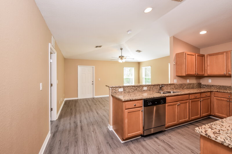 2,030/Mo, 12324 El Prado Dr Punta Gorda, FL 33955 Kitchen View 5