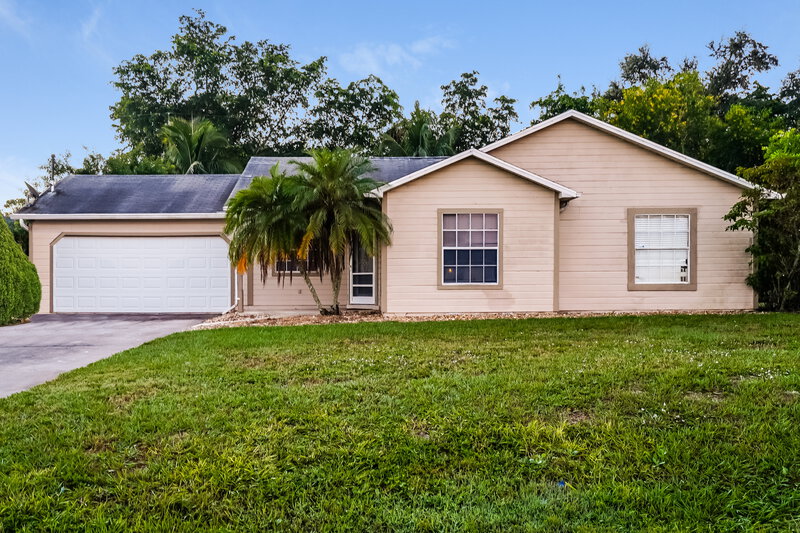 1,970/Mo, 8188 San Carlos Blvd Fort Myers, FL 33967 External View