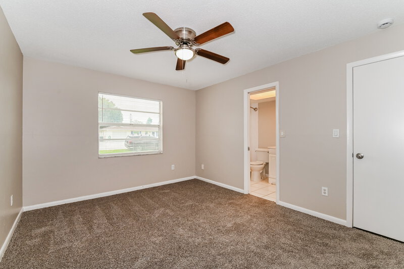 1,785/Mo, 19034 Evergreen Rd Fort Myers, FL 33967 Main Bedroom View