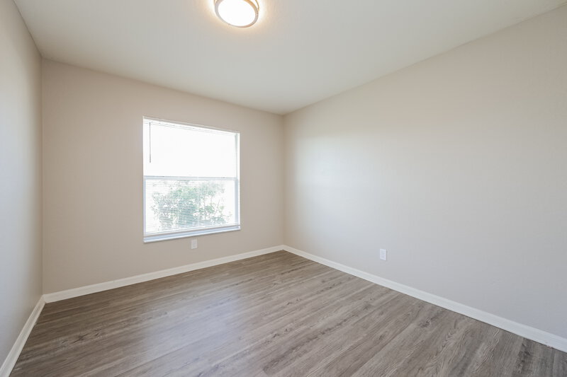 1,685/Mo, 3005 9th St W Lehigh Acres, FL 33971 Bedroom View