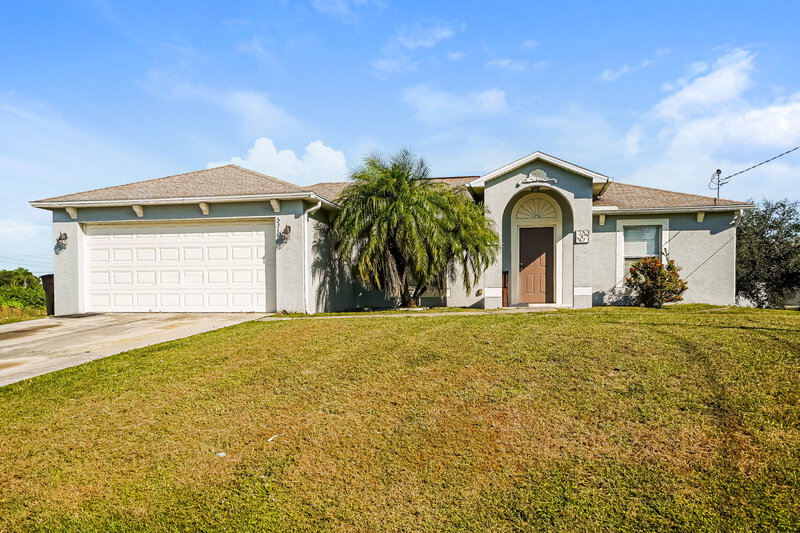 2,880/Mo, 5318 Lee St Lehigh Acres, FL 33971 External View