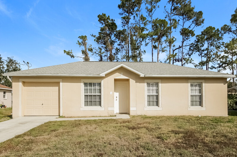 1,755/Mo, 3912 3rd St W Lehigh Acres, FL 33971 External View