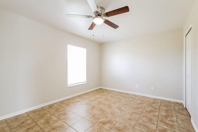 1,755/Mo, 3912 3rd St W Lehigh Acres, FL 33971 Main Bedroom View