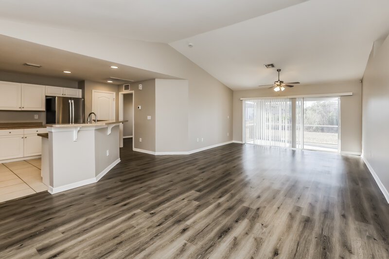 1,820/Mo, 2511 28th St W Lehigh Acres, FL 33971 Living Room View