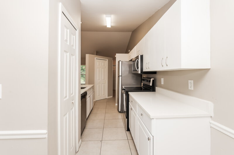 1,665/Mo, 3723 11th St W Lehigh Acres, FL 33971 Kitchen View 2