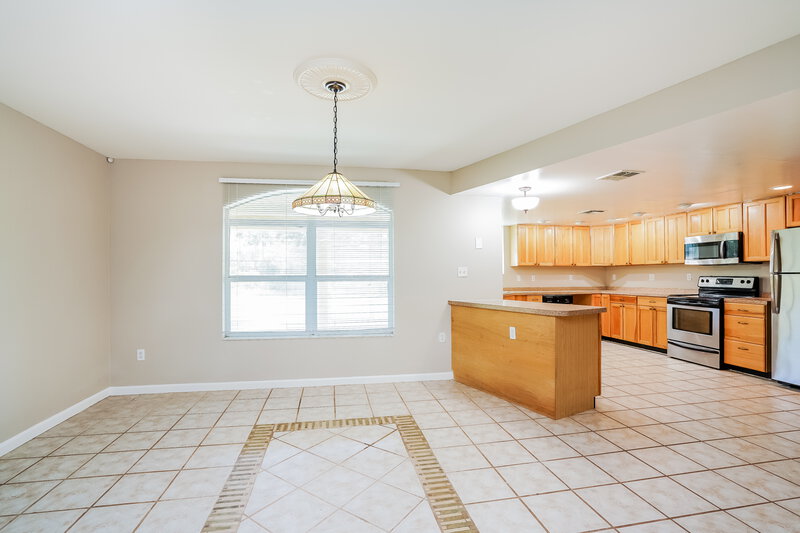 2,250/Mo, 812 Scott Ave Lehigh Acres, FL 33972 Dining Room View