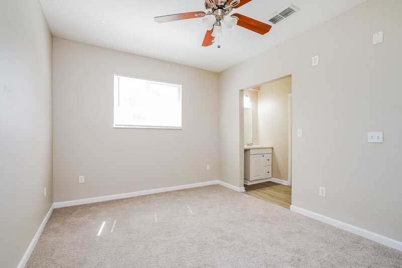 2,250/Mo, 812 Scott Ave Lehigh Acres, FL 33972 Bedroom View 2