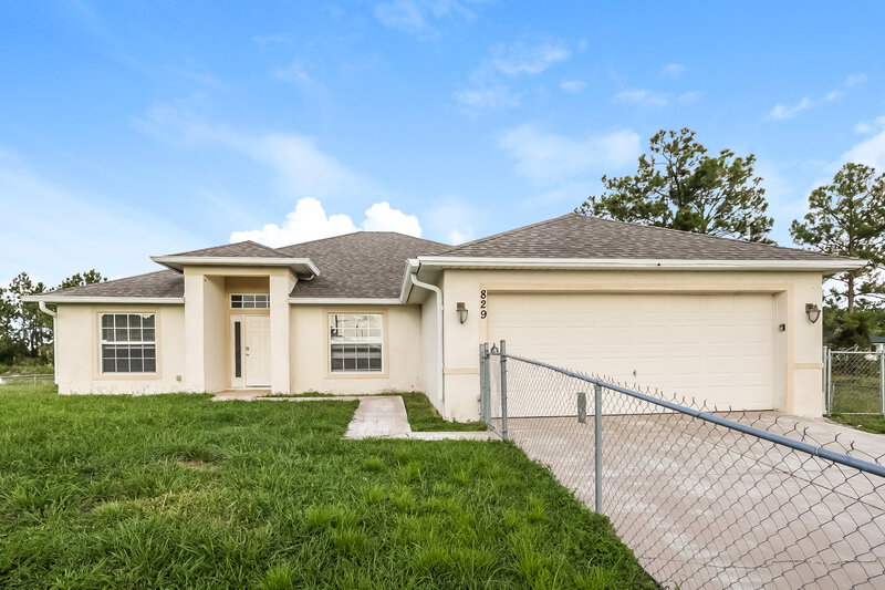 1,740/Mo, 829 Aprile Ave S Lehigh Acres, FL 33974 External View