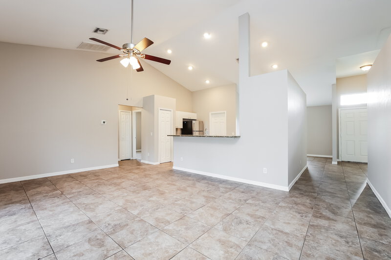 1,740/Mo, 829 Aprile Ave S Lehigh Acres, FL 33974 Dining Room View