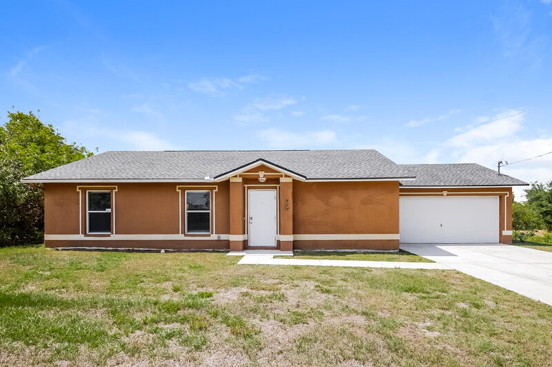 1,540/Mo, 577 Pierre Circle Lehigh Acres, FL 33974 External View