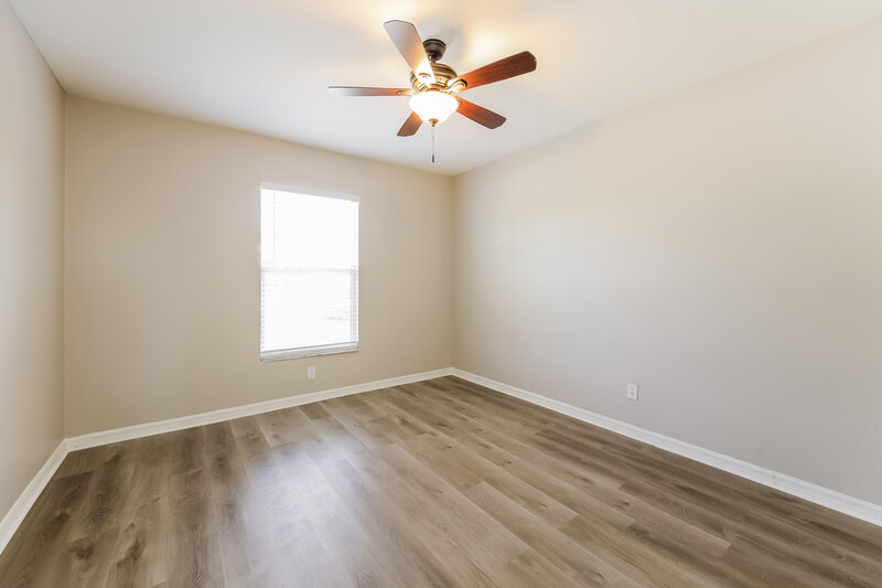 1,540/Mo, 577 Pierre Circle Lehigh Acres, FL 33974 Bedroom View 2