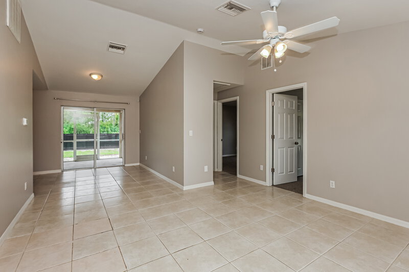 1,480/Mo, 1022 Anaconda Ave S Lehigh Acres, FL 33974 Living Room View 2