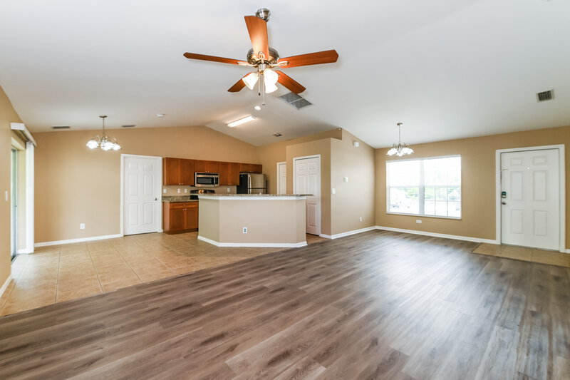 0/Mo, 737 Almelia St E Lehigh Acres, FL 33974 Living Room View