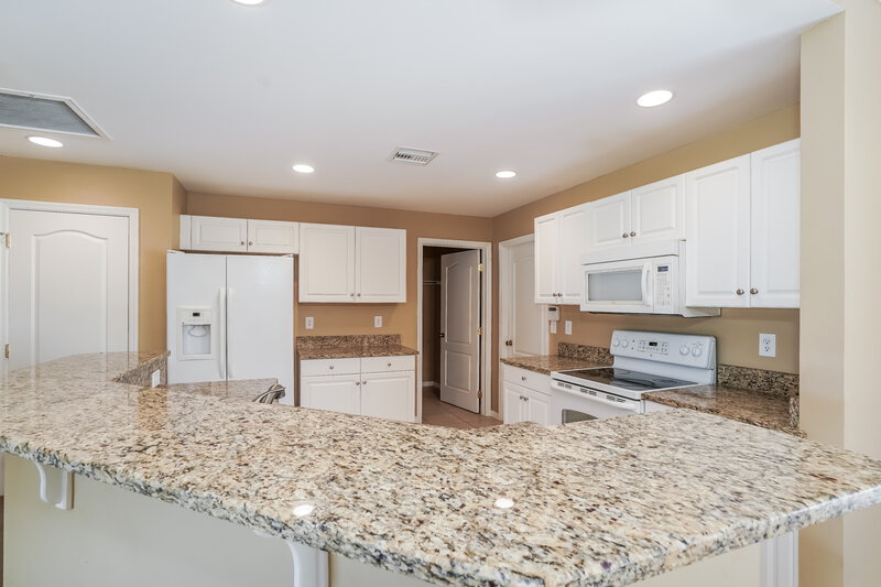 2,005/Mo, 1122 Ectype St E Lehigh Acres, FL 33974 Kitchen View 4