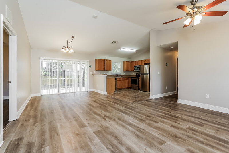 1,690/Mo, 3421 33rd St SW Lehigh Acres, FL 33976 Living Room View