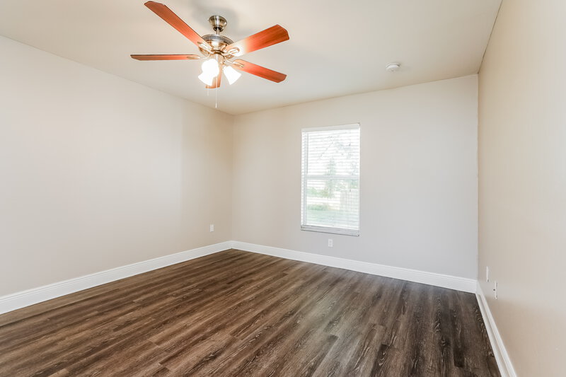1,690/Mo, 3421 33rd St SW Lehigh Acres, FL 33976 Bedroom View 3