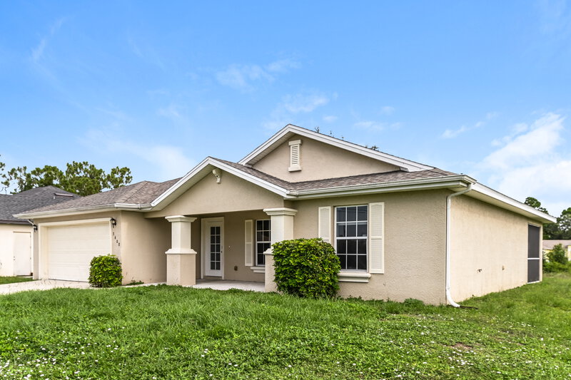 1,650/Mo, 3608 5th St SW Lehigh Acres, FL 33976 Front View