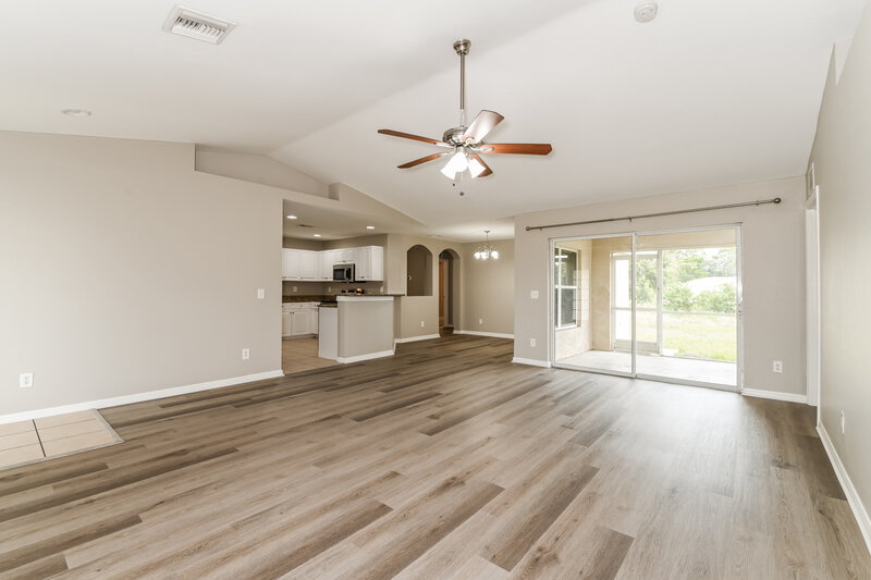 1,650/Mo, 3608 5th St SW Lehigh Acres, FL 33976 Living Room View 2