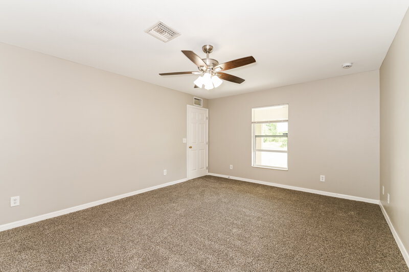 1,650/Mo, 3608 5th St SW Lehigh Acres, FL 33976 Main Bedroom View 2