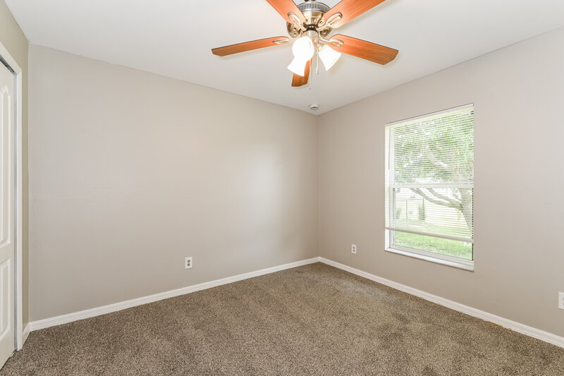 1,650/Mo, 3608 5th St SW Lehigh Acres, FL 33976 Bedroom View 2