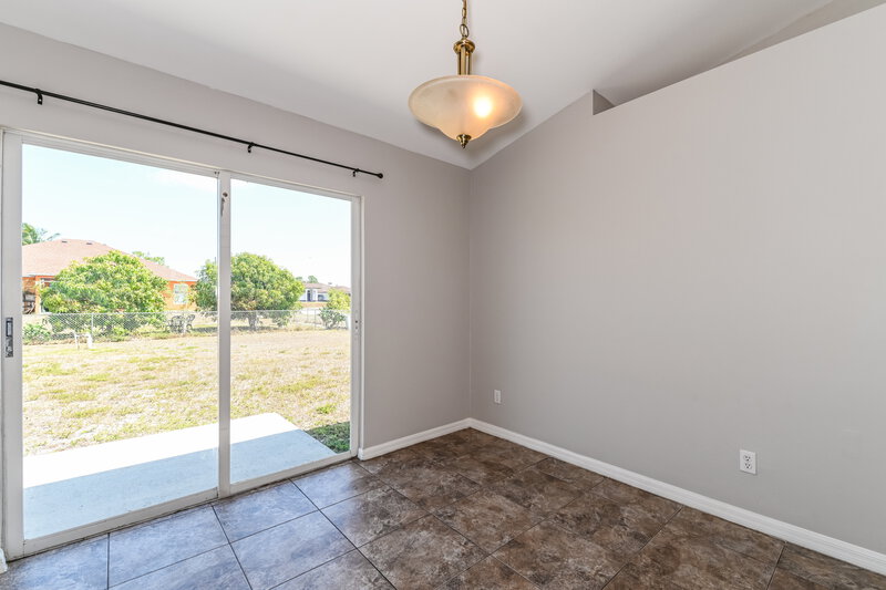 2,290/Mo, 3400 34th St SW Lehigh Acres, FL 33976 Dining Room View