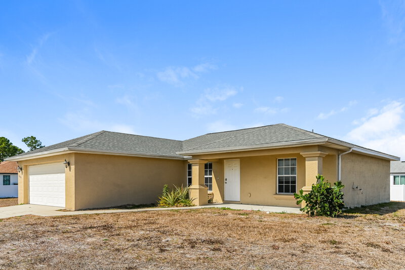 1,610/Mo, 3100 22nd St SW Lehigh Acres, FL 33976 Front View