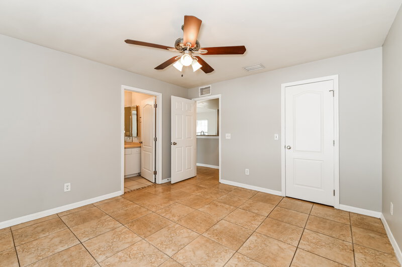 1,610/Mo, 3100 22nd St SW Lehigh Acres, FL 33976 Main Bedroom View 2