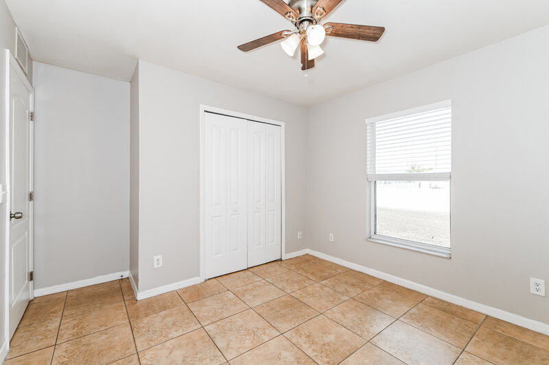 1,610/Mo, 3100 22nd St SW Lehigh Acres, FL 33976 Bedroom View 2