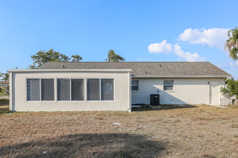 1,900/Mo, 6248 Drucker Circle Port Charlotte, FL 33981 Rear View 2