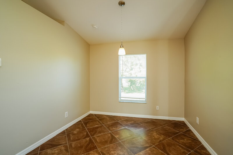 2,300/Mo, 218 SW 11th Ave Cape Coral, FL 33991 Dining Room View