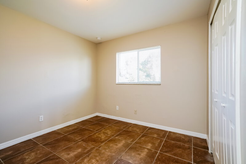 2,300/Mo, 218 SW 11th Ave Cape Coral, FL 33991 Bedroom View
