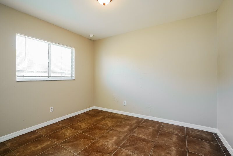 2,300/Mo, 218 SW 11th Ave Cape Coral, FL 33991 Bedroom View 2