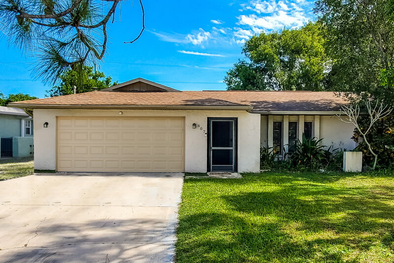 3,330/Mo, 607 SW 9th Ct Cape Coral, FL 33991 External View