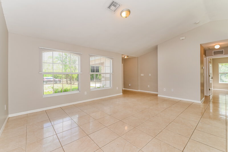 2,410/Mo, 4680 4th Ave SE Naples, FL 34117 Living Room View 3