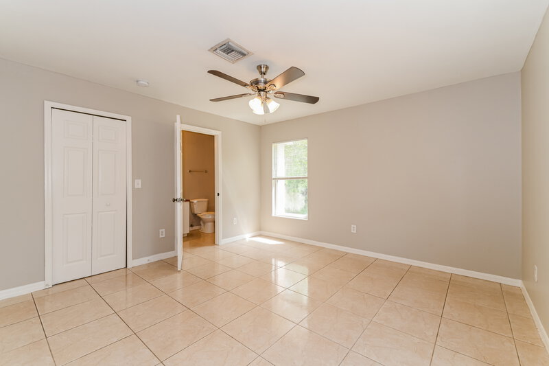 2,410/Mo, 4680 4th Ave SE Naples, FL 34117 Main Bedroom View 2