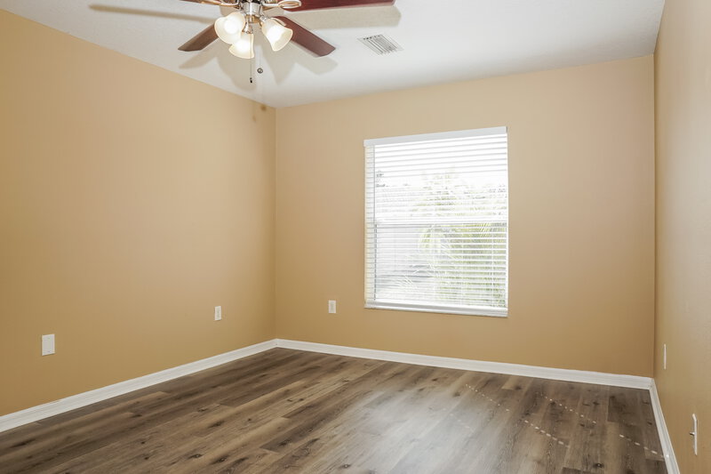 1,995/Mo, 2715 94th St E Palmetto, FL 34221 Main Bedroom View