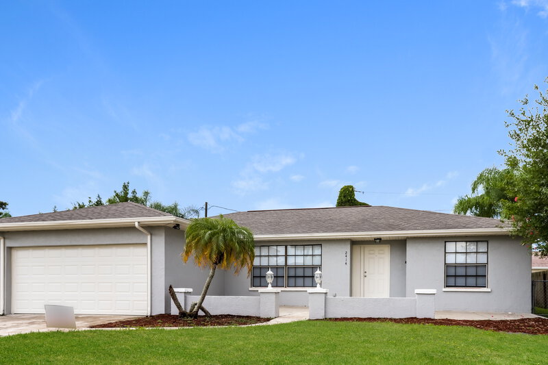 2,005/Mo, 2414 15th St W Palmetto, FL 34221 External View