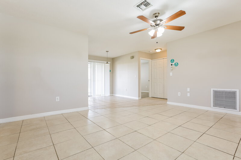 2,170/Mo, 6944 Bargello St Englewood, FL 34224 Living Room View 2