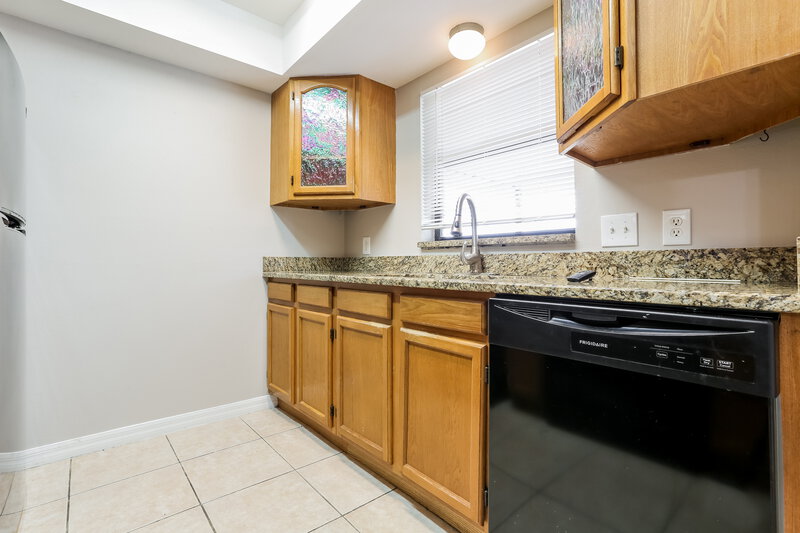 2,170/Mo, 6944 Bargello St Englewood, FL 34224 Kitchen View
