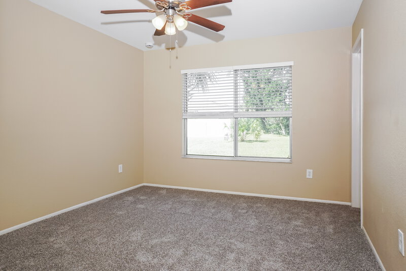 2,050/Mo, 4785 Payne St North Port, FL 34287 Main Bedroom View 2