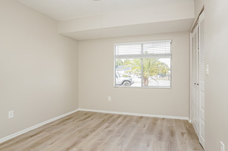 1,635/Mo, 6927 Roslyn Ct North Port, FL 34287 Bedroom View 2