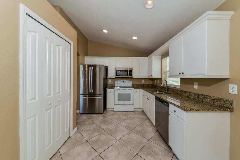 1,800/Mo, 4643 Mermell Cir North Port, FL 34291 Kitchen View
